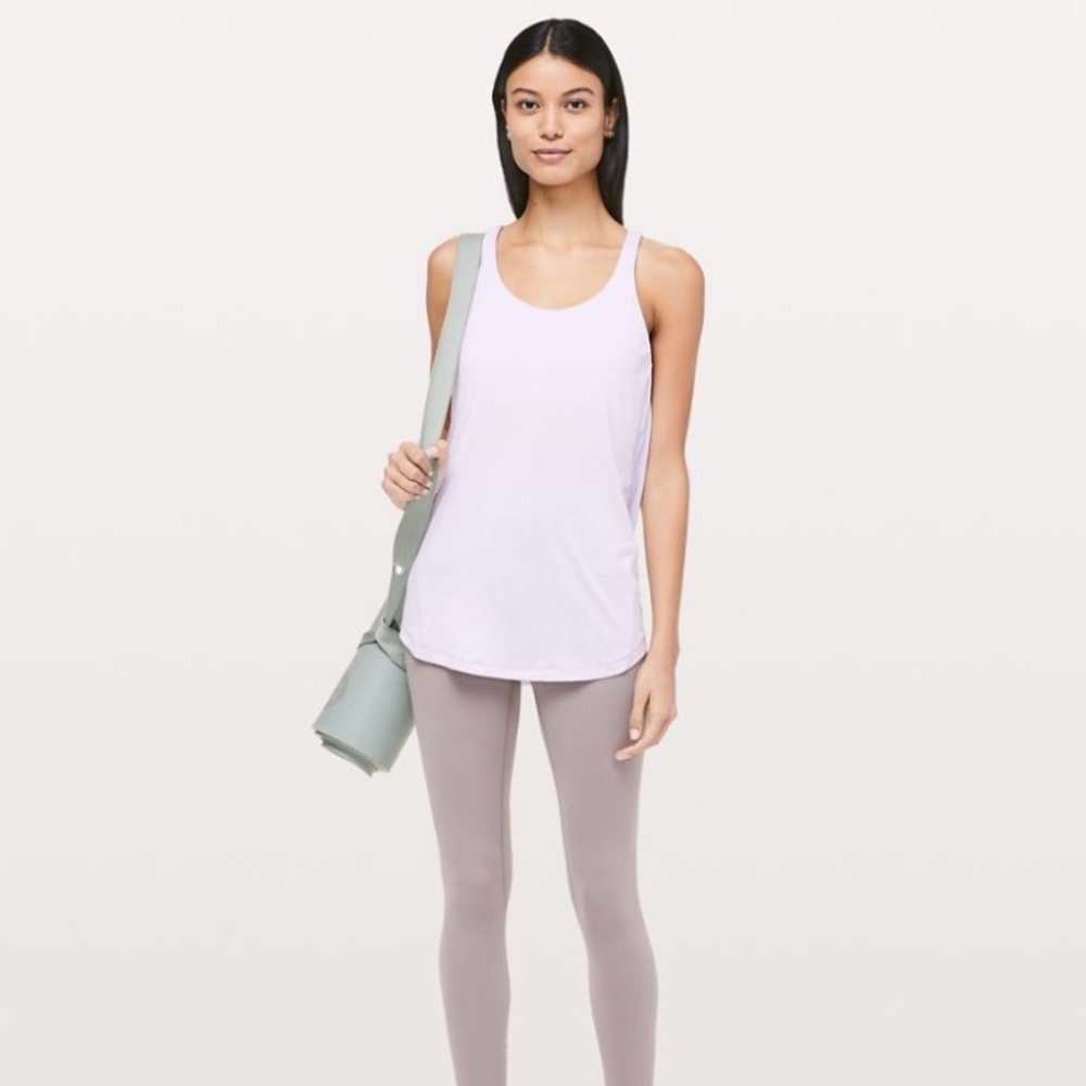 Lululemon movement to movement 2-in-1 tank, lilac!